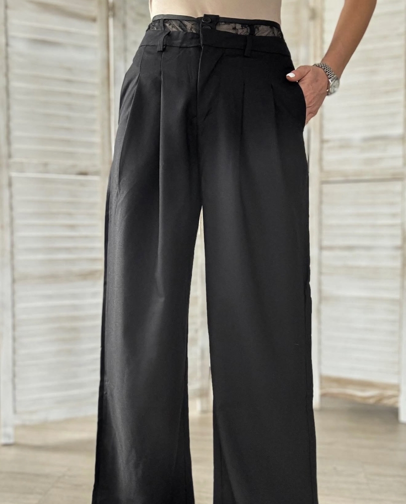 Черен широк панталон с дантела