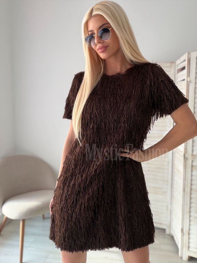 Кафява рокля с ресни