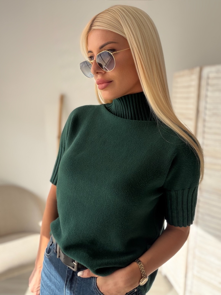 Маслено зелен пуловер с къс ръкав