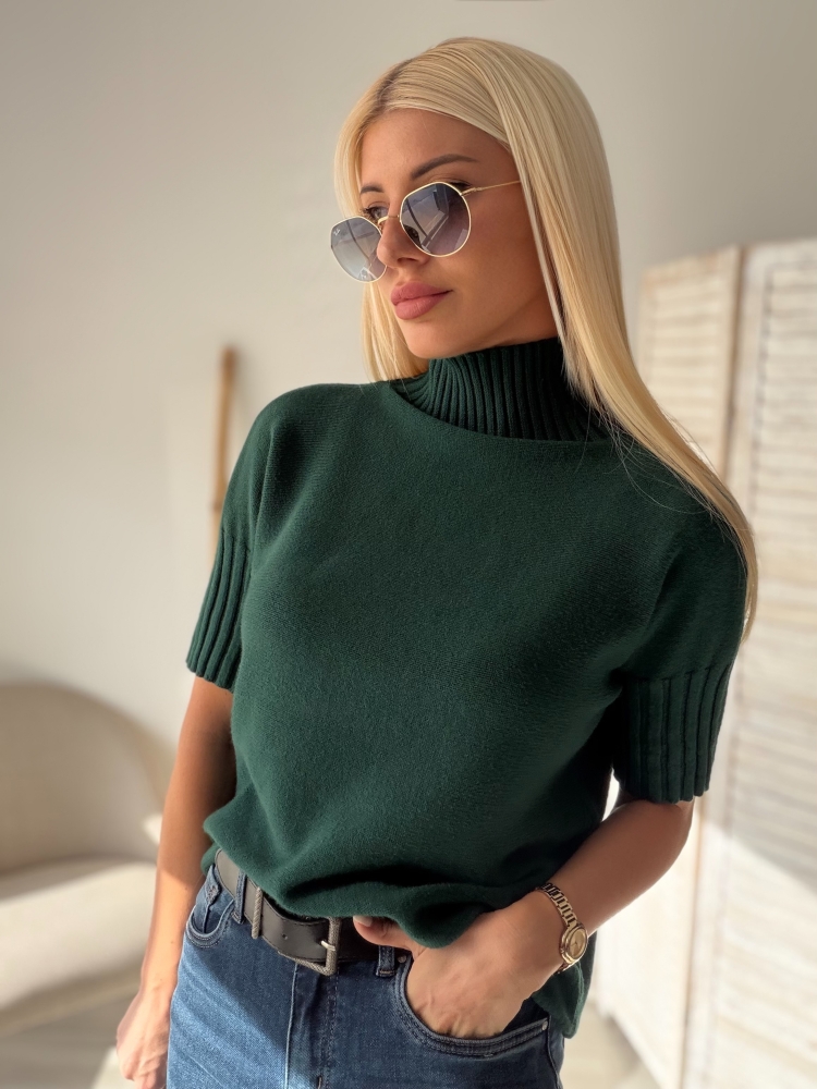 Маслено зелен пуловер с къс ръкав