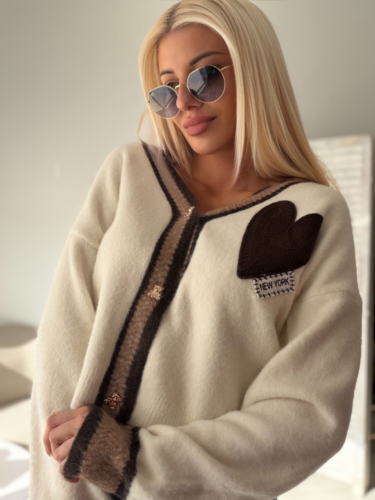 Жилетка със сърце