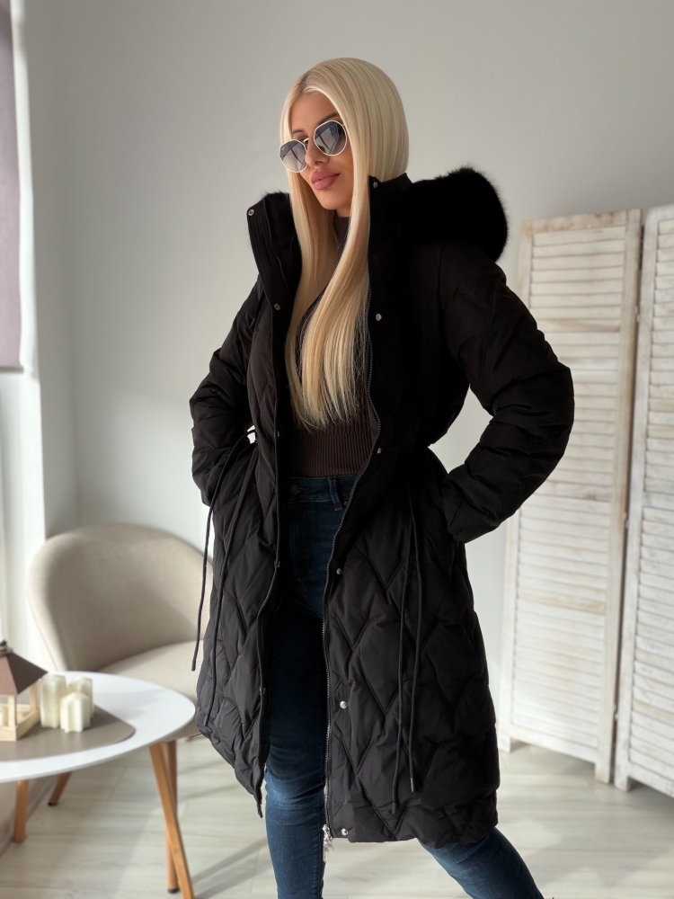 Черно дълго яке с пристягане