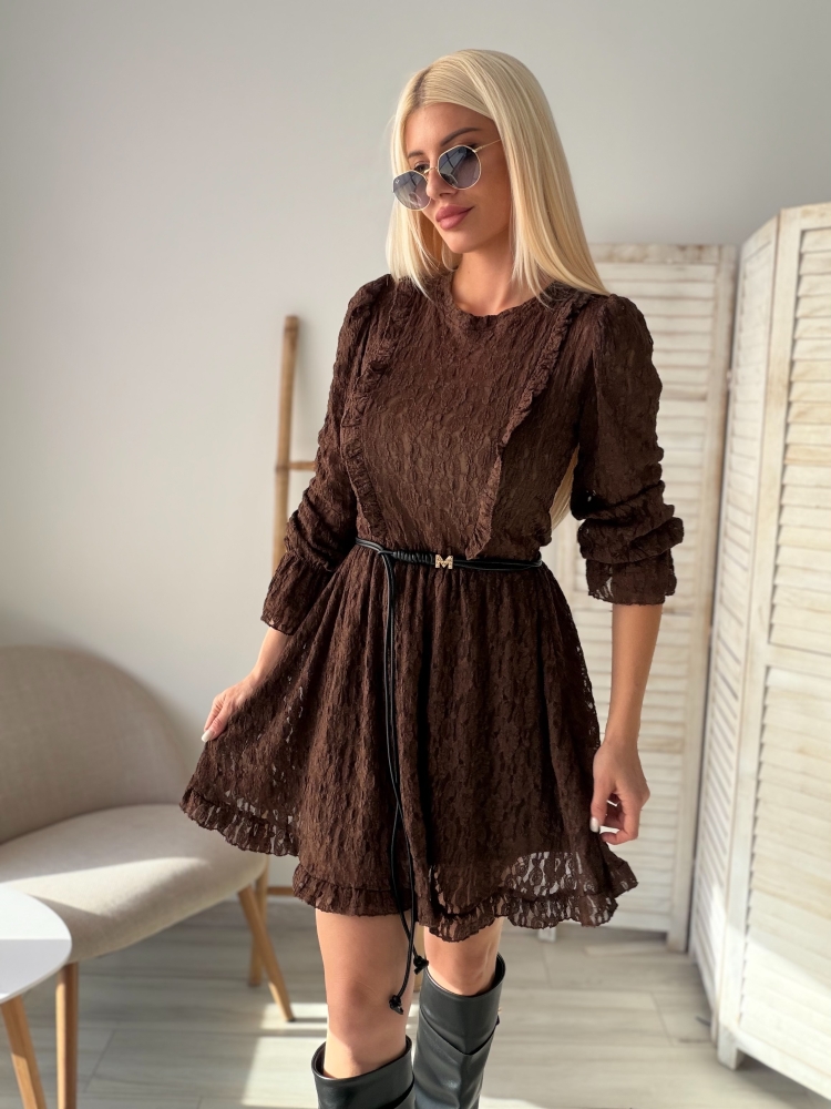 Кафява рокля с дантела