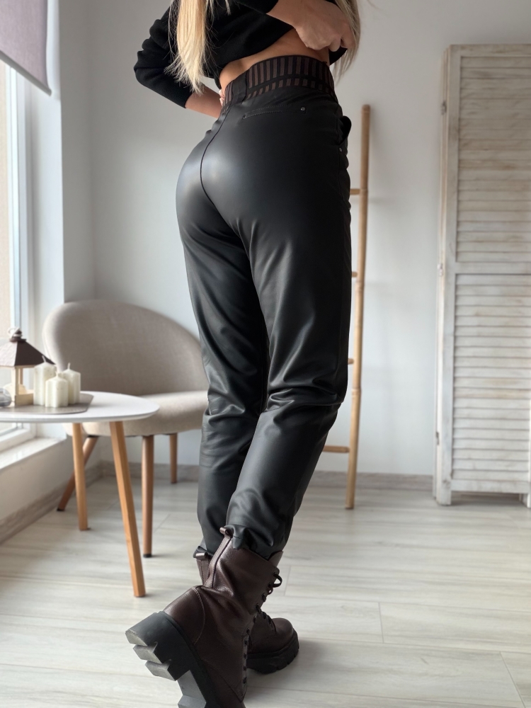 Кожен ватиран черен панталон