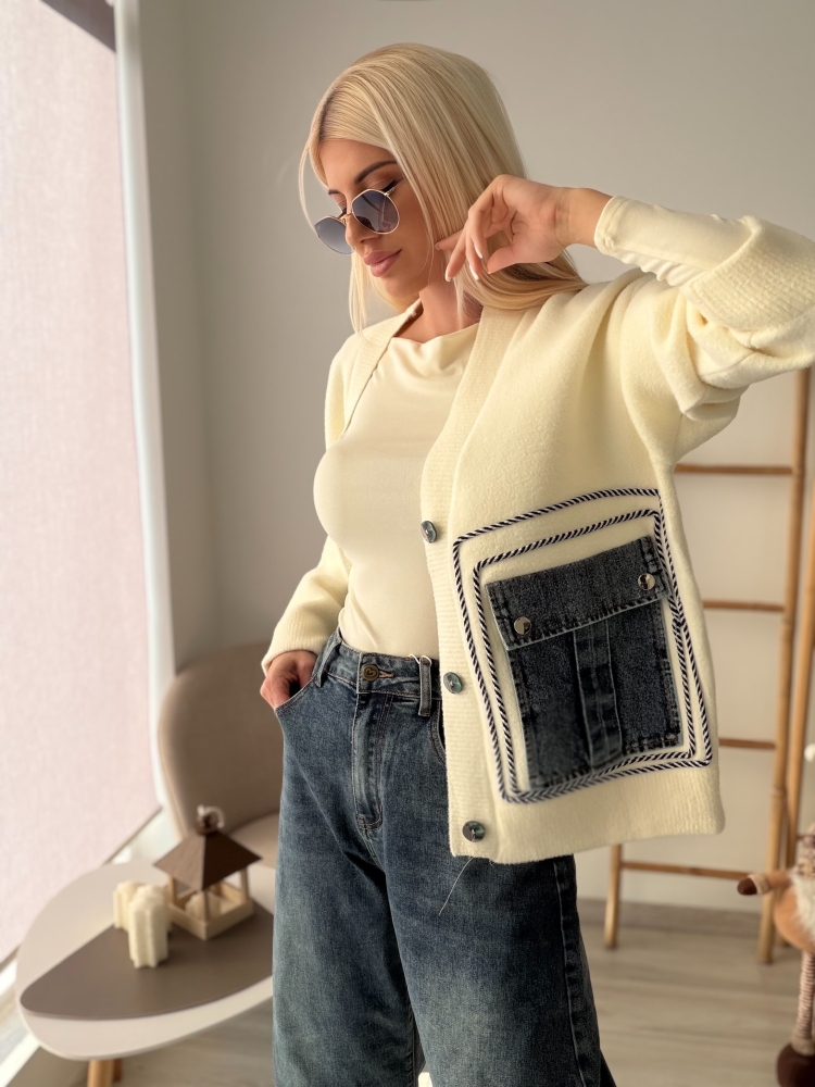 Жилетка екрю с деним