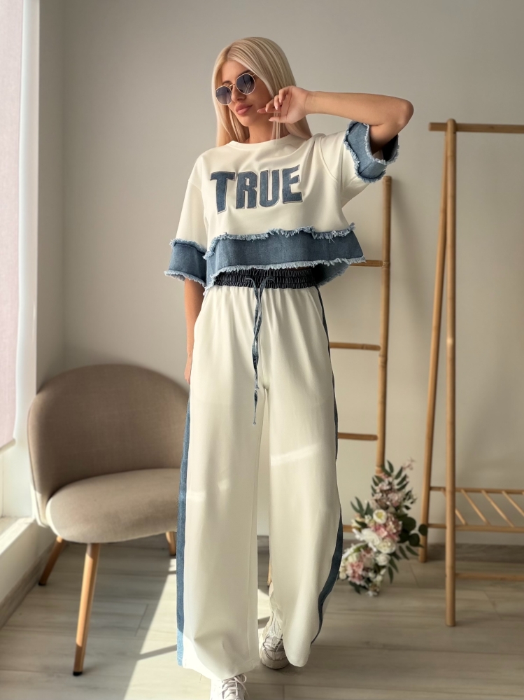 Бял памучен сет с деним