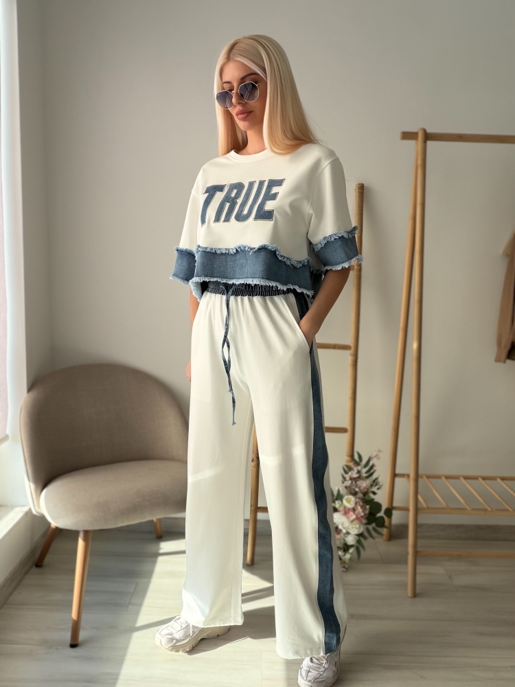 Бял памучен сет с деним