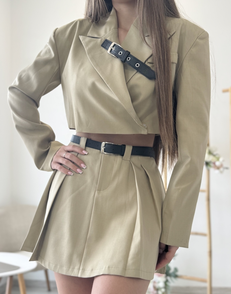 Бежов комплект с пола панталон