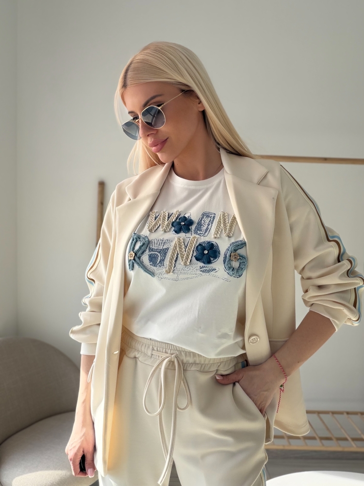 Тениска с деним букви