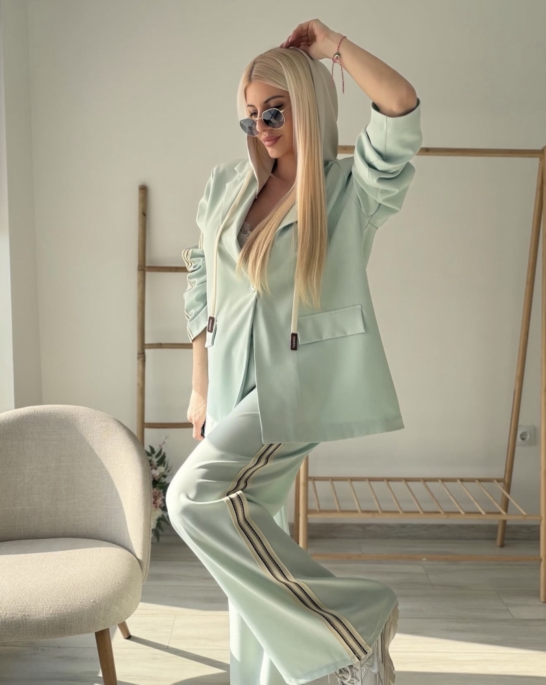 Ментов комлект с качулка