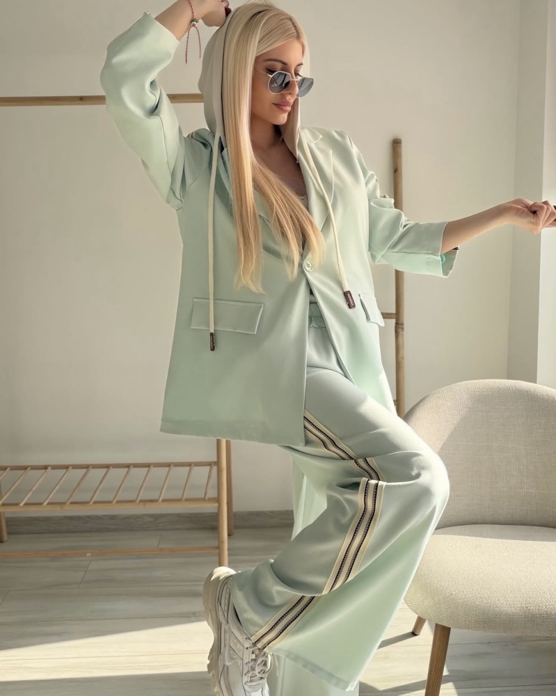 Ментов комлект с качулка