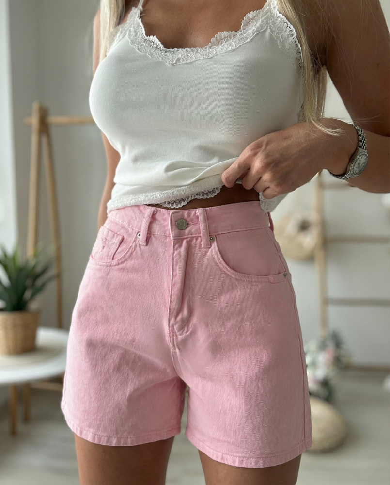 Розови къси дънки с камъни