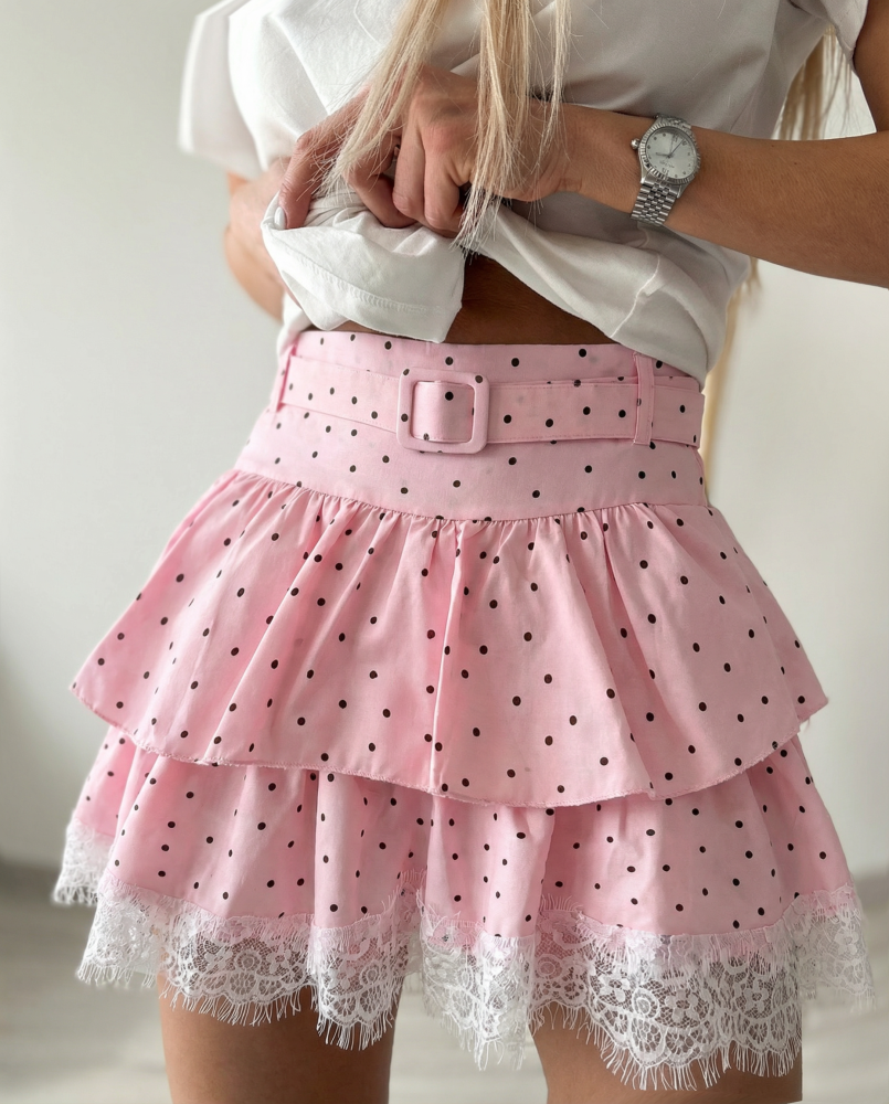 Розова пола панталон на точки