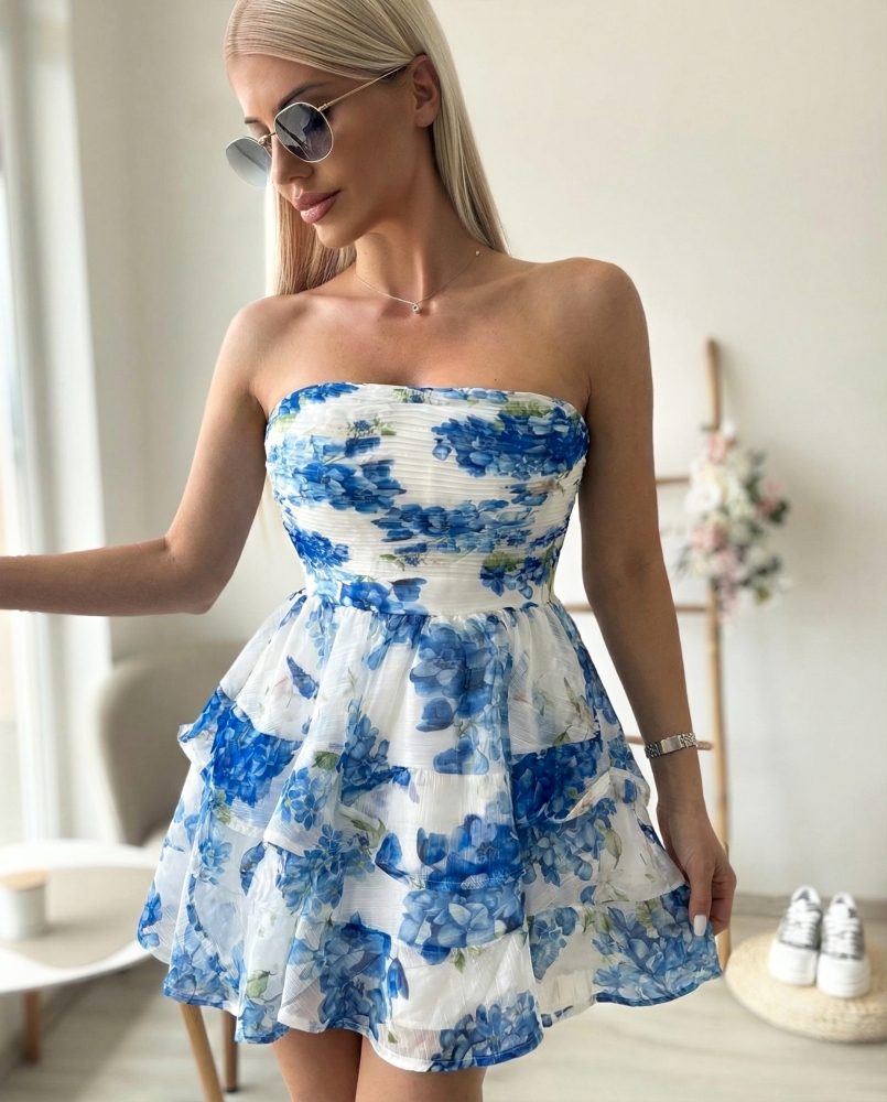 Рокля на сини цветя