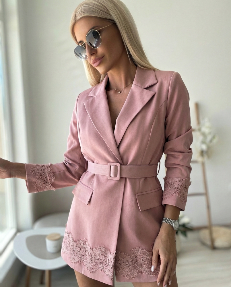 Розово сако с дантела