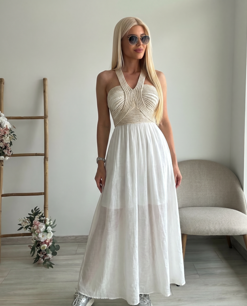 Ленена бяла рокля