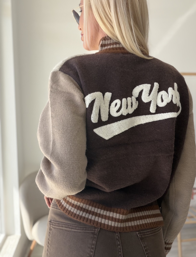 Бежова жилетка New York